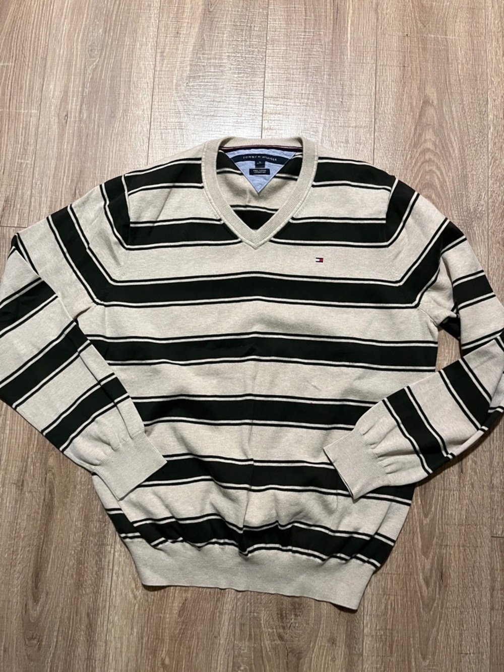 Men’s Tommy Hilfiger Men's Tan and Olive Striped V-Neck Sweater Size XL